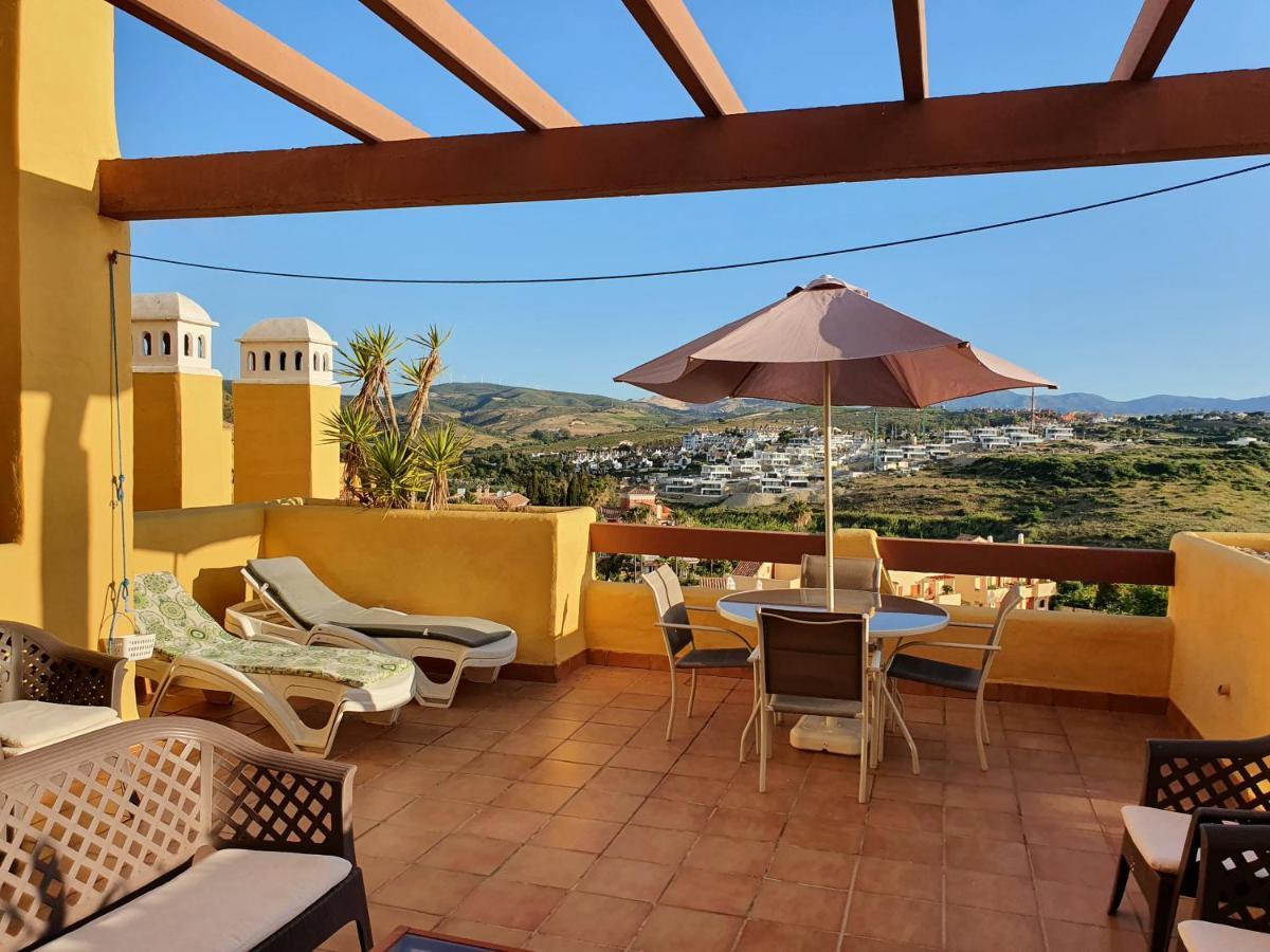 Seaview A Spectacular 3 Bed 3 Bathroom Penthouse Manilva Exteriör bild