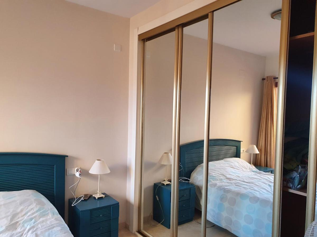 Seaview A Spectacular 3 Bed 3 Bathroom Penthouse Manilva Exteriör bild