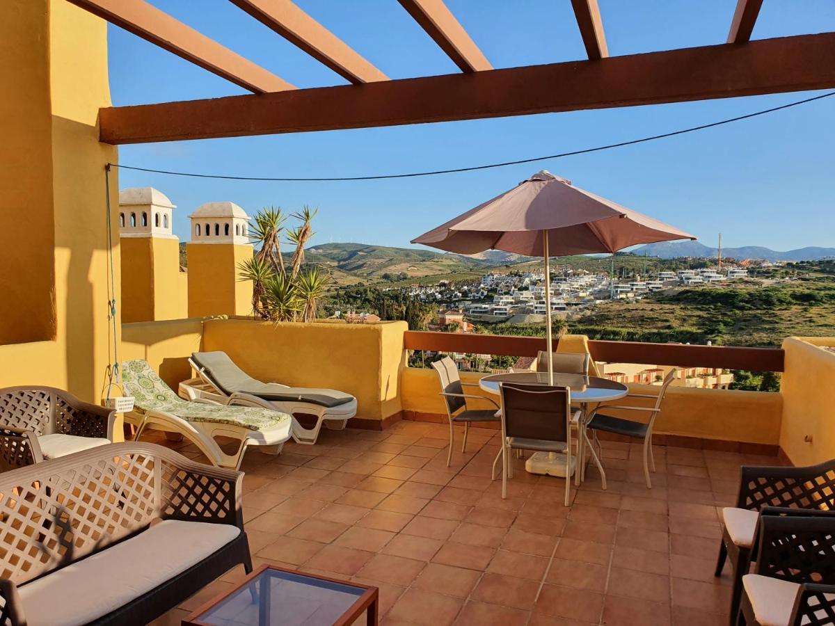 Seaview A Spectacular 3 Bed 3 Bathroom Penthouse Manilva Exteriör bild